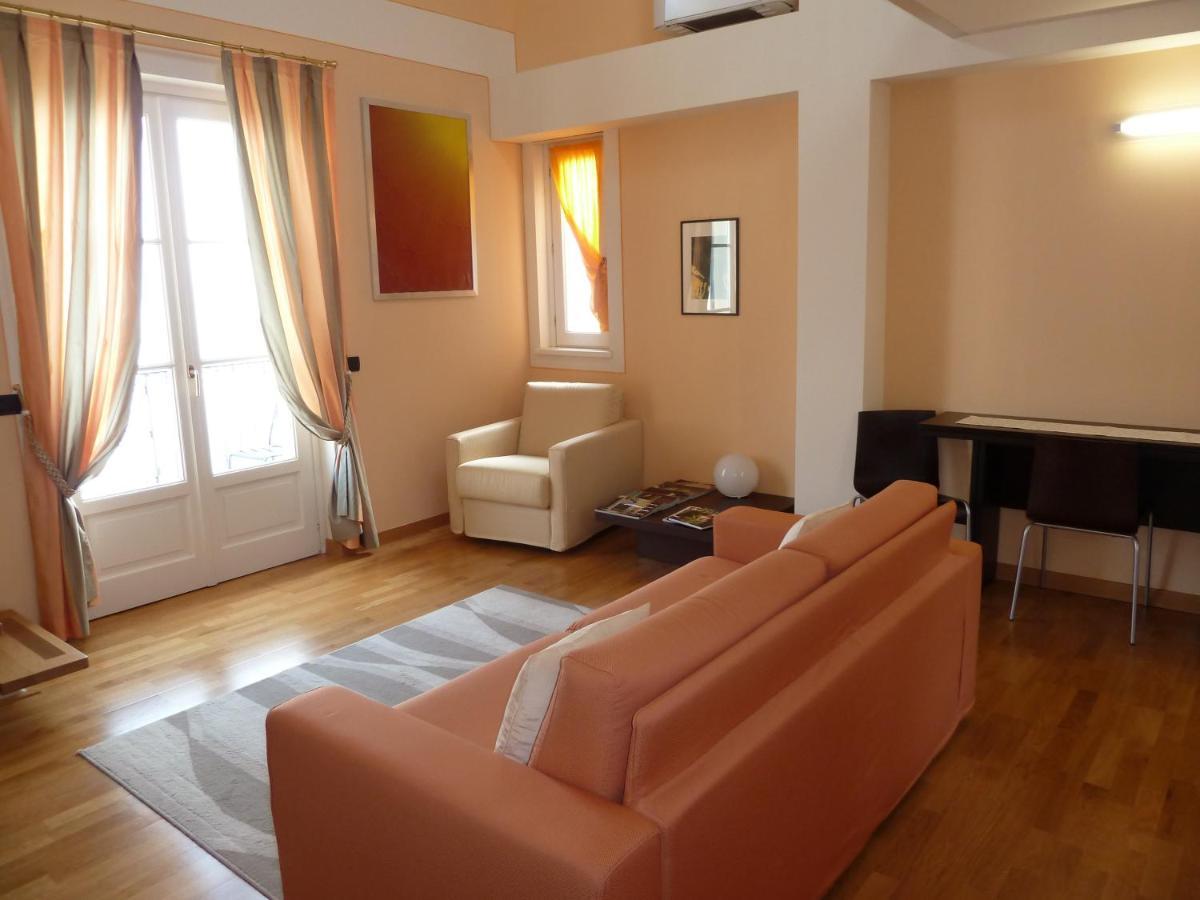 Hotel Residence La Luna Nel Porto ستريزا المظهر الخارجي الصورة