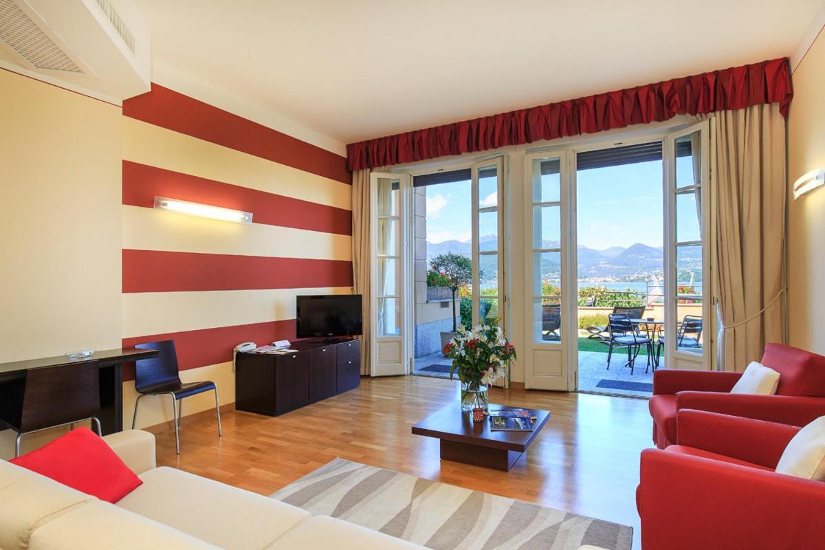 Hotel Residence La Luna Nel Porto ستريزا المظهر الخارجي الصورة