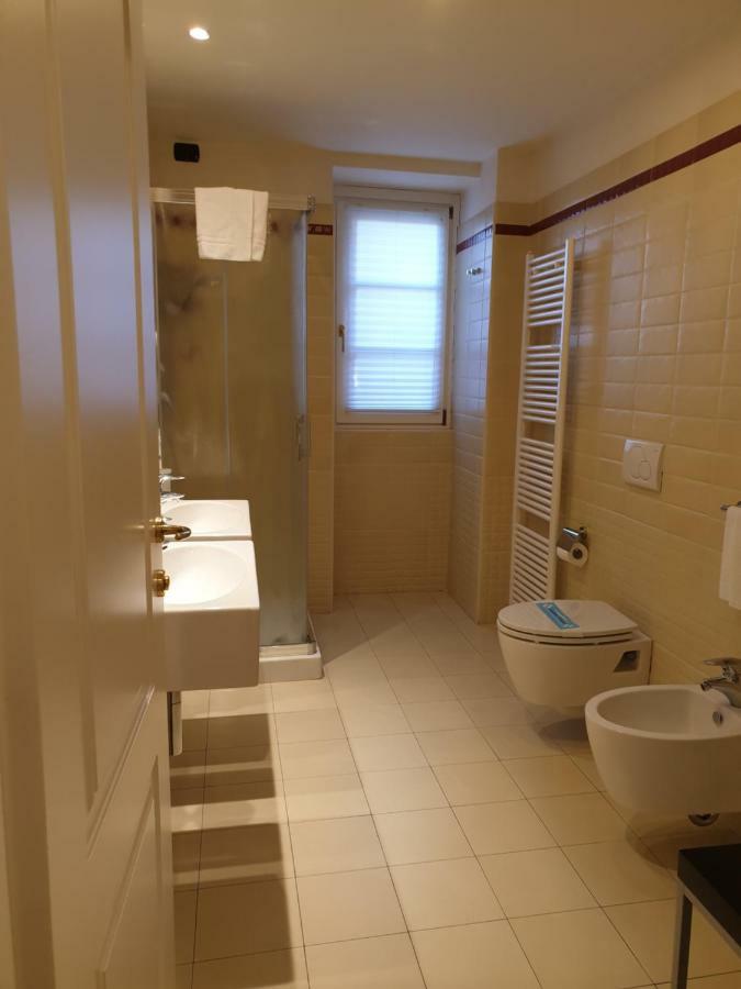 Hotel Residence La Luna Nel Porto ستريزا المظهر الخارجي الصورة