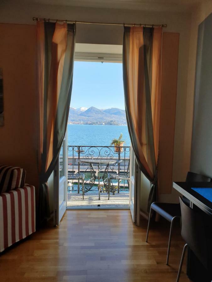Hotel Residence La Luna Nel Porto ستريزا المظهر الخارجي الصورة