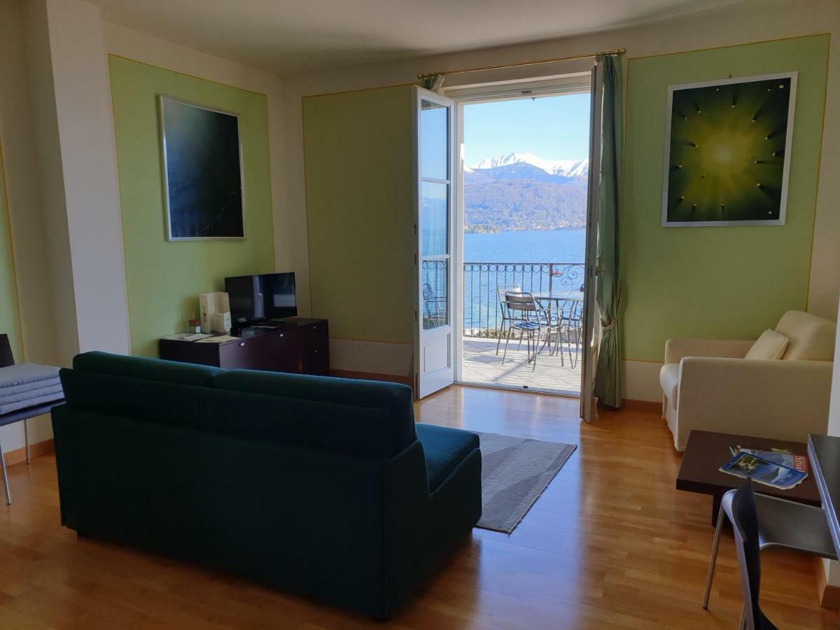 Hotel Residence La Luna Nel Porto ستريزا المظهر الخارجي الصورة