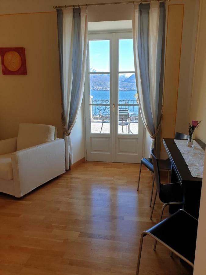 Hotel Residence La Luna Nel Porto ستريزا المظهر الخارجي الصورة