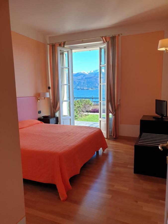 Hotel Residence La Luna Nel Porto ستريزا المظهر الخارجي الصورة