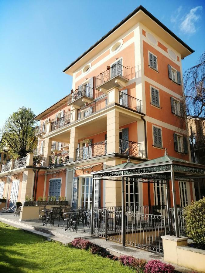 Hotel Residence La Luna Nel Porto ستريزا المظهر الخارجي الصورة